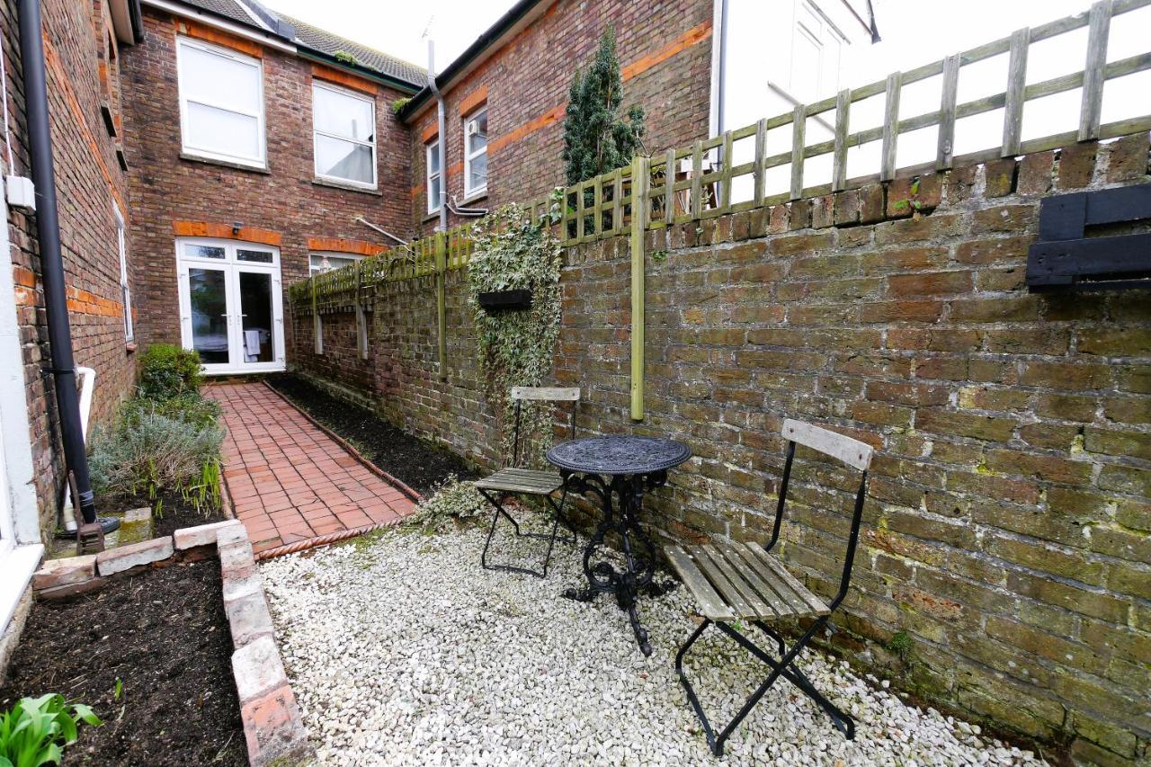 Quirky Spacious Ground Floor Victorian Garden Flat Worthing Bagian luar foto