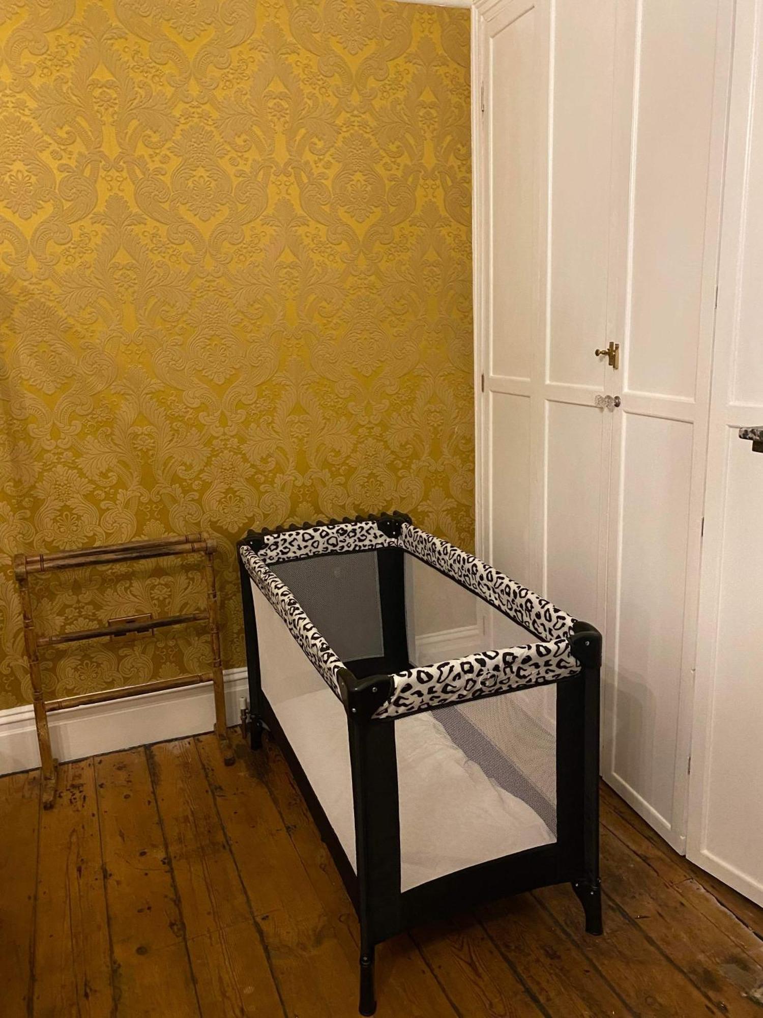 Quirky Spacious Ground Floor Victorian Garden Flat Worthing Bagian luar foto